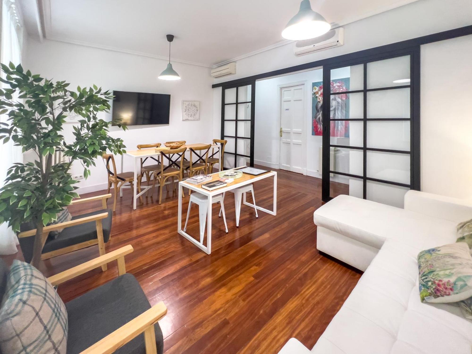 Callao Suites Madrid Exterior photo